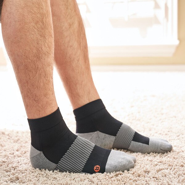 No. 8 Quarter Length Socks Black